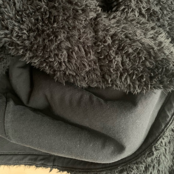 LULULEMON - Warmth Restore Sherpa Pullover - Picture 10 of 10